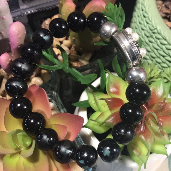 🛑🛑Black Bead Snap Button Stretch Bead Bracelet with Pearl and Crystal Snap✨ - Picture 3 of 5